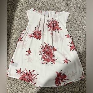 Worthington sheer blouse tank size medium.